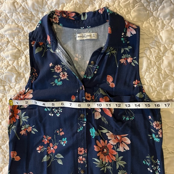 Abercrombie and Fitch Floral Shirt Dress - Picture 6 of 7